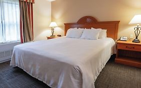 Akwesasne Mohawk Casino Resort And Players Inn Hotel